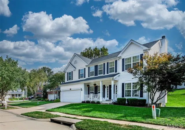 Photo 2 of Single family home for sale at 820 Jb Hunt Ct, Ellisville, MO 63021 | MLS# MIS26064819 | Listing updated on 2026-10-08