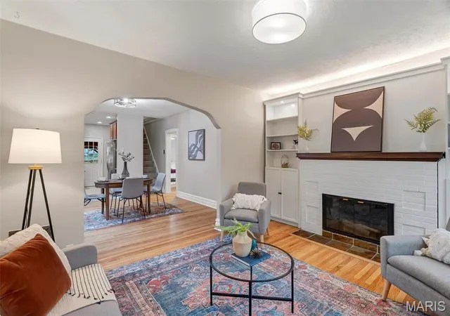 Photo 3 of Single family home for sale at 4132 Utah St, Saint Louis, MO 63116 | MLS# MIS26064827 | Listing updated on 2026-10-19