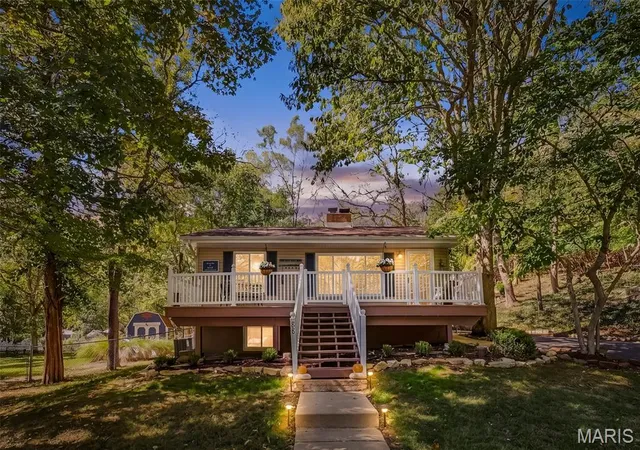 Photo 1 of Single family home for sale at 88 S Lake Dr, Hillsboro, MO 63050 | MLS# MIS26064828 | Listing updated on 2026-10-08