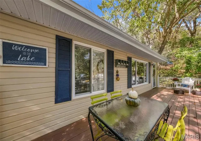 Photo 3 of Single family home for sale at 88 S Lake Dr, Hillsboro, MO 63050 | MLS# MIS26064828 | Listing updated on 2026-10-08