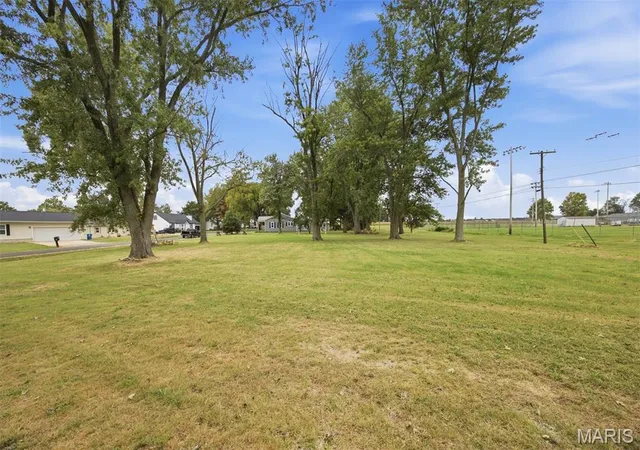 Photo 4 of Land for sale at 37 And 38 Lincoln Ln, Highland, IL 62249 | MLS# MIS26064830 | Listing updated on 2026-10-08