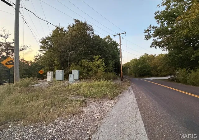 Photo 2 of Land for sale at 1 Cor Of Tower And Sunridge Rd, Hillsboro, MO 63050 | MLS# MIS26064835 | Listing updated on 2026-10-12