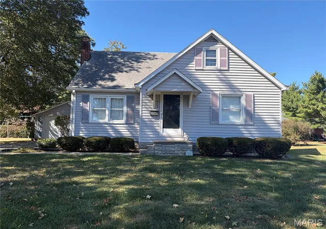 Photo 1 of Single family home for sale at 432 East Dr, Marissa, IL 62257 | MLS# MIS26064842 | Listing updated on 2026-10-09