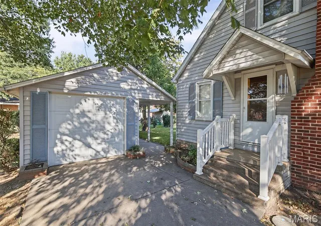 Photo 2 of Single family home for sale at 432 East Dr, Marissa, IL 62257 | MLS# MIS26064842 | Listing updated on 2026-10-09