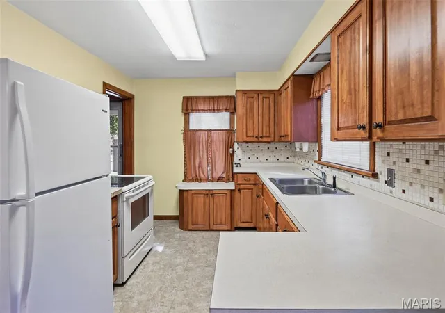 Photo 3 of Single family home for sale at 432 East Dr, Marissa, IL 62257 | MLS# MIS26064842 | Listing updated on 2026-10-09