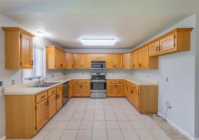 Photo 4 of Single family home for sale at 2001 Raulston Ave, Poplar Bluff, MO 63901 | MLS# MIS26064856 | Listing updated on 2026-10-08