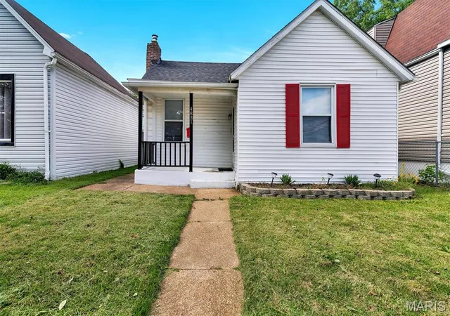 Photo 1 of Single family home for sale at 4831 Gardenville Ave, Saint Louis, MO 63116 | MLS# MIS26064857 | Listing updated on 2026-10-08