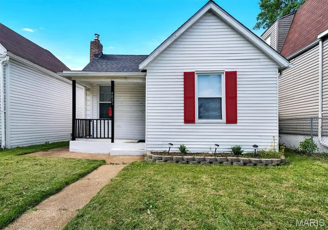 Photo 3 of Single family home for sale at 4831 Gardenville Ave, Saint Louis, MO 63116 | MLS# MIS26064857 | Listing updated on 2026-10-08