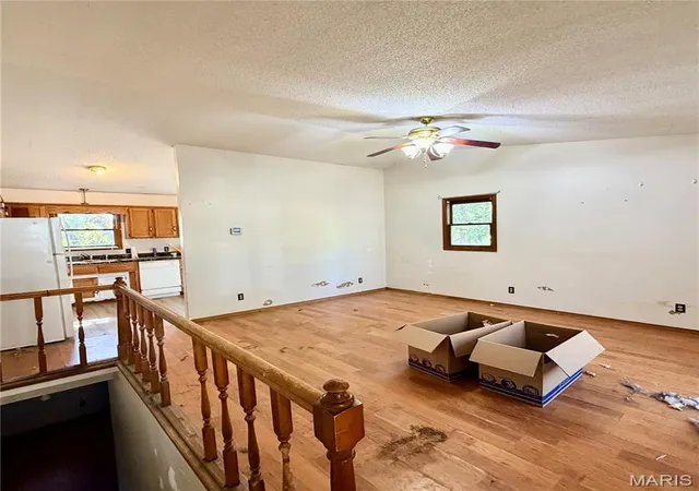 Photo 2 of Single family home for sale at 16958 Hemlock Ln, Saint Robert, MO 65584 | MLS# MIS26064869 | Listing updated on 2026-10-10
