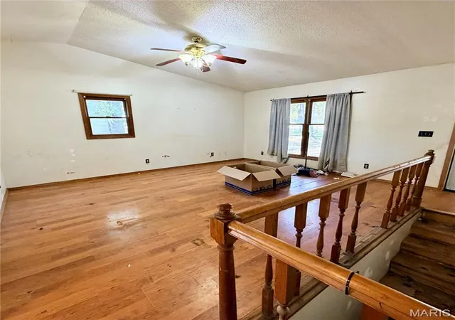 Photo 3 of Single family home for sale at 16958 Hemlock Ln, Saint Robert, MO 65584 | MLS# MIS26064869 | Listing updated on 2026-10-10