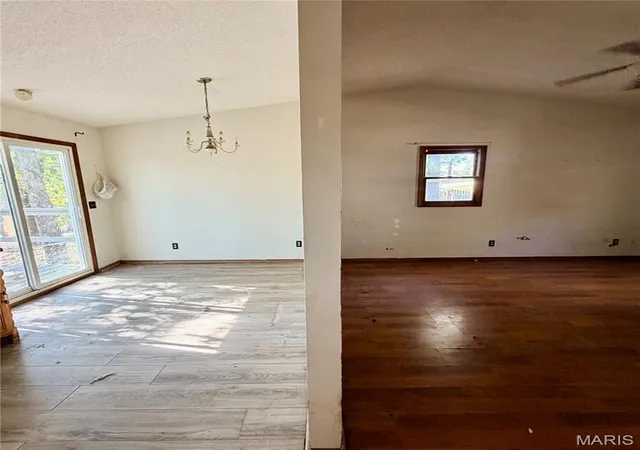 Photo 4 of Single family home for sale at 16958 Hemlock Ln, Saint Robert, MO 65584 | MLS# MIS26064869 | Listing updated on 2026-10-10