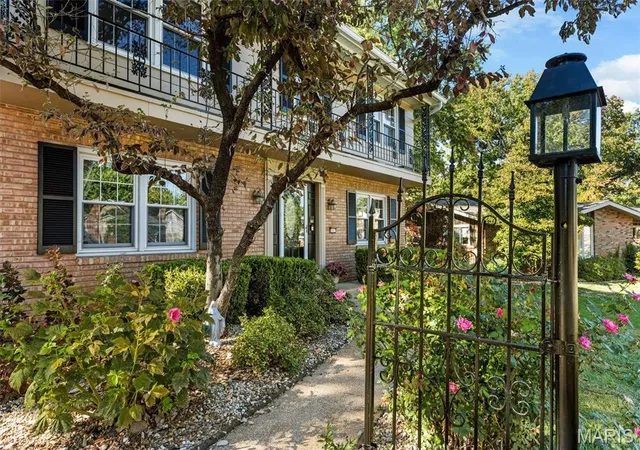 Photo 3 of Single family home for sale at 9047 Lowill Ln, Saint Louis, MO 63126 | MLS# MIS26064871 | Listing updated on 2026-10-08