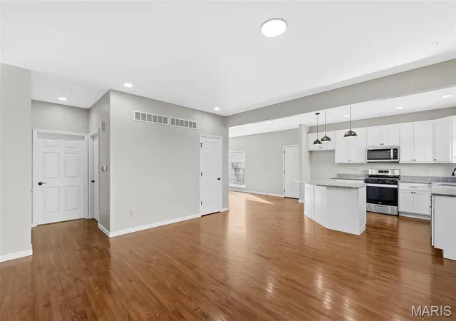 Photo 4 of Single family home for sale at 5882 Clemens Ave, Saint Louis, MO 63112 | MLS# MIS26064872 | Listing updated on 2026-10-08