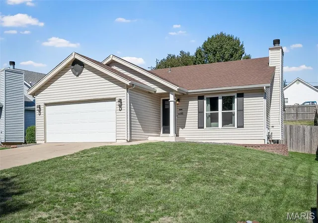 Photo 1 of Single family home for sale at 137 Hollow Crk Dr, Saint Peters, MO 63376 | MLS# MIS26064875 | Listing updated on 2026-10-09