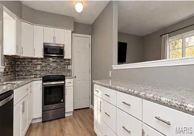 Photo 3 of Single family home for sale at 2319 Ridge Rd, Jackson, MO 63755 | MLS# MIS26064877 | Listing updated on 2026-10-08