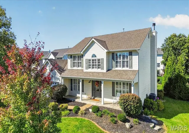 Photo 3 of Single family home for sale at 35 Indigo Bush Ct, O Fallon, MO 63368 | MLS# MIS26064890 | Listing updated on 2026-10-20