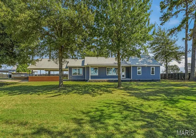 Photo 1 of Single family home for sale at 1702 County Rd 634, Cardwell, MO 63829 | MLS# MIS26064895 | Listing updated on 2026-10-08