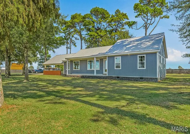 Photo 3 of Single family home for sale at 1702 County Rd 634, Cardwell, MO 63829 | MLS# MIS26064895 | Listing updated on 2026-10-08