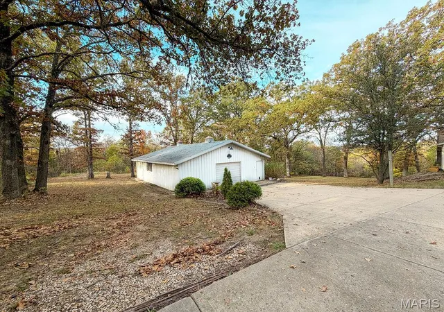 Photo 3 of Single family home for sale at 3389 Horseshoe Ln, Festus, MO 63028 | MLS# MIS26064897 | Listing updated on 2026-10-29