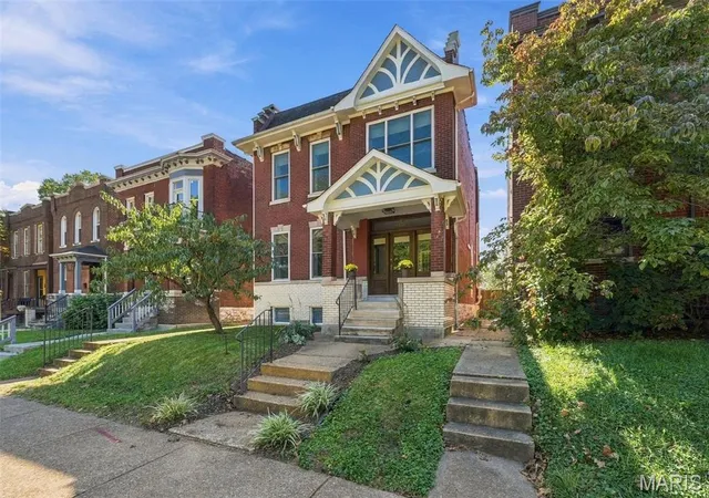 Photo 2 of Single family home for sale at 4158 Arsenal St, Saint Louis, MO 63116 | MLS# MIS26064898 | Listing updated on 2026-10-09
