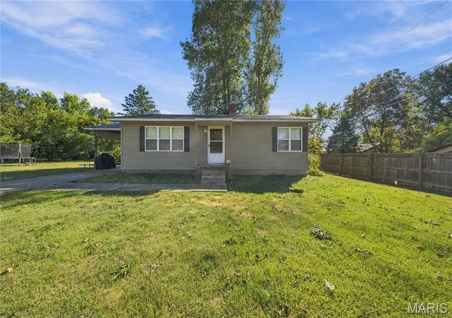 Single family home for sale at 801 E Jack St, Salem, MO 65560 | MLS# MIS26064900