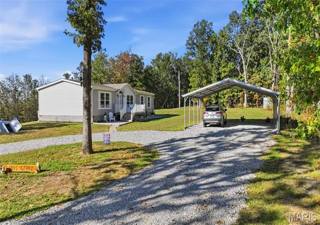 Photo 2 of Manufactured home for sale at 5963 Highway 17, Yukon, MO 65589 | MLS# MIS26064902 | Listing updated on 2026-10-08