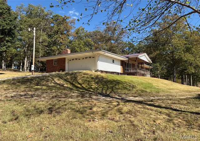 Photo 3 of Single family home for sale at 1975 County Rd 856, Bunker, MO 63629 | MLS# MIS26064903 | Listing updated on 2026-10-13