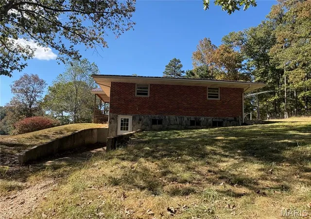 Photo 4 of Single family home for sale at 1975 County Rd 856, Bunker, MO 63629 | MLS# MIS26064903 | Listing updated on 2026-10-13
