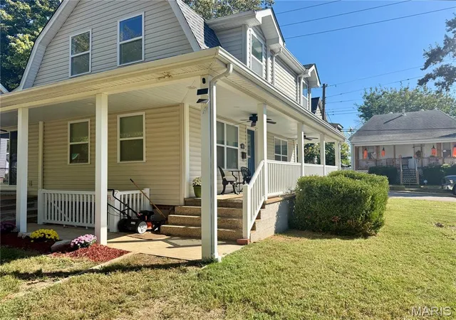 Photo 3 of Single family home for sale at 405 N Adams St, Festus, MO 63028 | MLS# MIS26064909 | Listing updated on 2026-10-18
