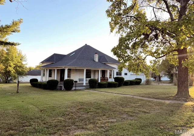 Single family home for sale at 401 W Gibbs St, Salem, MO 65560 | MLS# MIS26064917