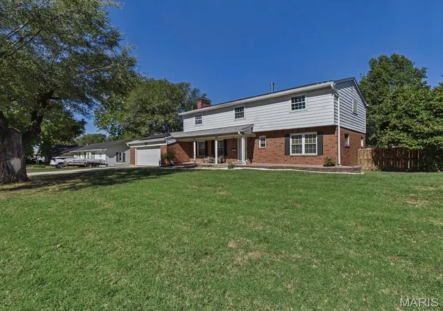 Photo 2 of Single family home for sale at 1411 Norwood Dr, Granite City, IL 62040 | MLS# MIS26064933 | Listing updated on 2026-10-08