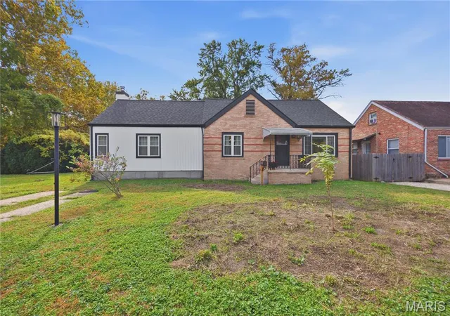 Single family home for sale at 5408 Heege Rd, Saint Louis, MO 63123 | MLS# MIS26064935