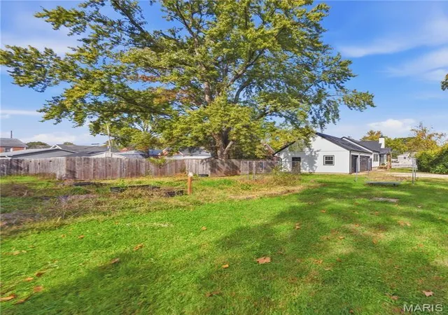 Photo 2 of Single family home for sale at 5408 Heege Rd, Saint Louis, MO 63123 | MLS# MIS26064935 | Listing updated on 2026-10-29