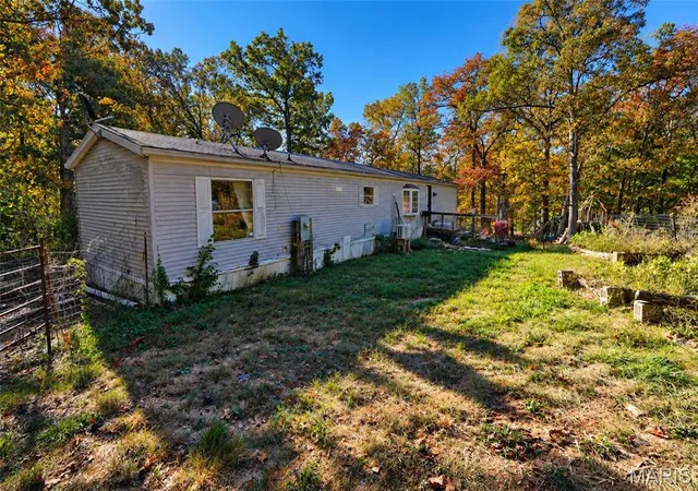 Photo 3 of Manufactured home for sale at 310 Linda Dr, Lonedell, MO 63060 | MLS# MIS26064938 | Listing updated on 2026-10-29