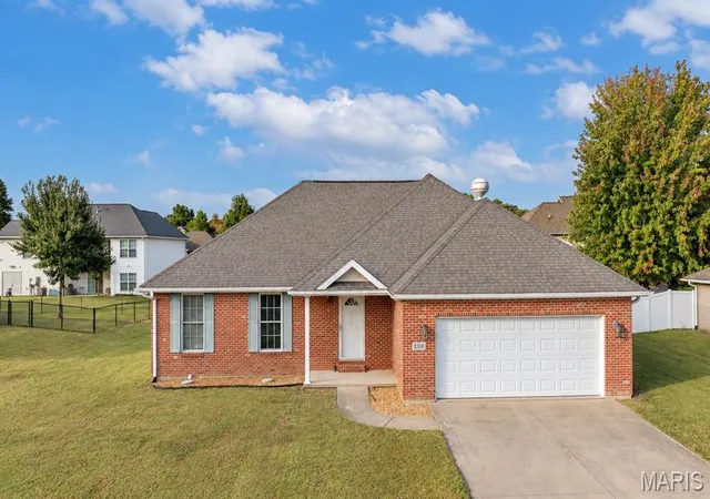 Photo 1 of Single family home for sale at 2310 York Dr, Jackson, MO 63755 | MLS# MIS26064940 | Listing updated on 2026-10-19