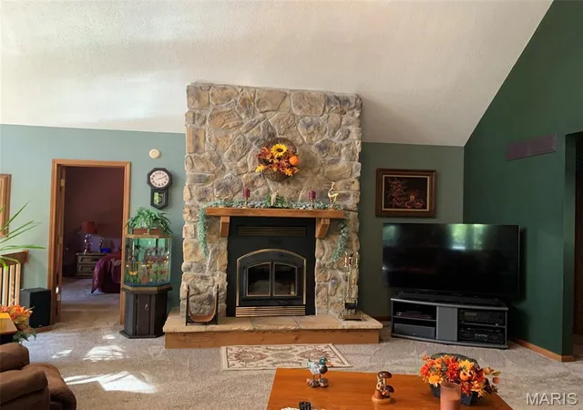 Photo 4 of Single family home for sale at 161 Gibson Crk Rd, Saint Clair, MO 63077 | MLS# MIS26064941 | Listing updated on 2026-10-20