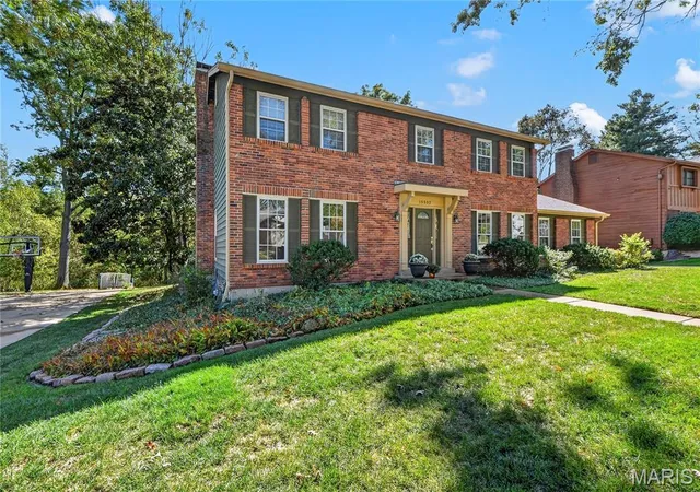 Photo 3 of Single family home for sale at 15552 Chequer Dr, Chesterfield, MO 63017 | MLS# MIS26064950 | Listing updated on 2026-10-19