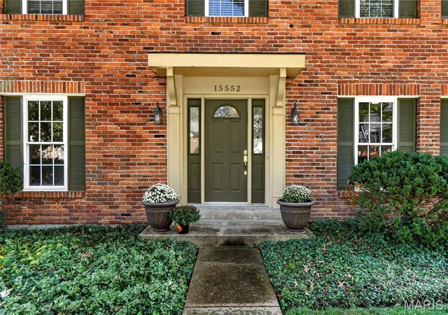Photo 4 of Single family home for sale at 15552 Chequer Dr, Chesterfield, MO 63017 | MLS# MIS26064950 | Listing updated on 2026-10-19