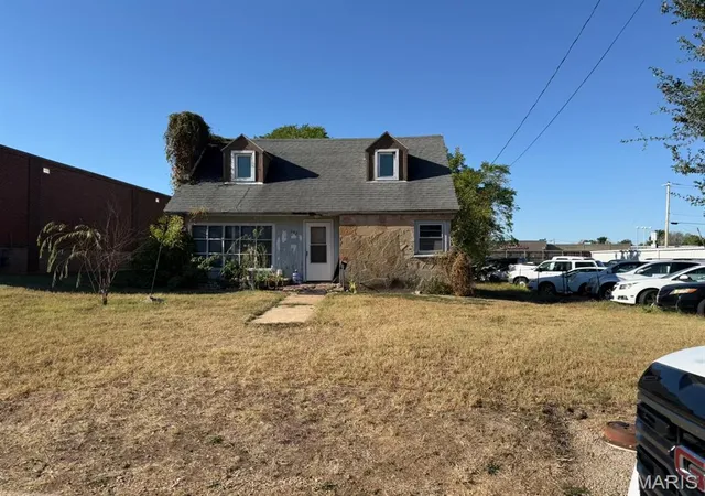 Single family home for sale at 697 S Adams Ave, Lebanon, MO 65536 | MLS# MIS26064951