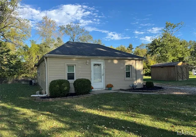 Photo 1 of Single family home for sale at 49 N Lincoln Ave, Cottage Hills, IL 62018 | MLS# MIS26064952 | Listing updated on 2026-10-21