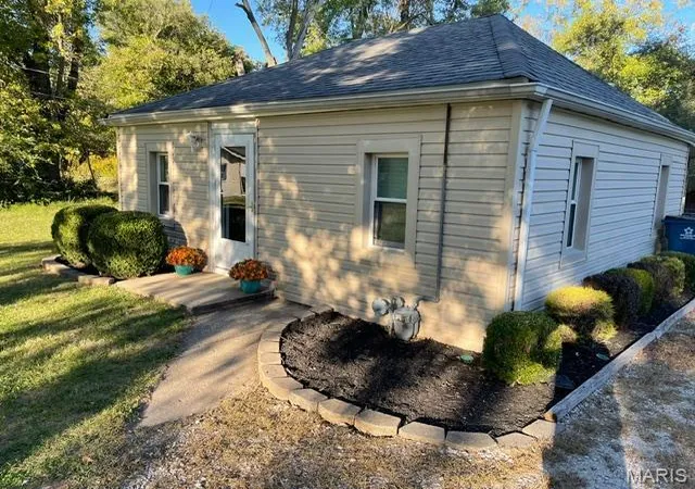Photo 2 of Single family home for sale at 49 N Lincoln Ave, Cottage Hills, IL 62018 | MLS# MIS26064952 | Listing updated on 2026-10-21