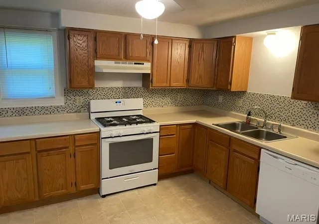 Photo 2 of Single family home for sale at 49 N Lincoln Ave, Cottage Hills, IL 62018 | MLS# MIS26064952 | Listing updated on 2026-10-08