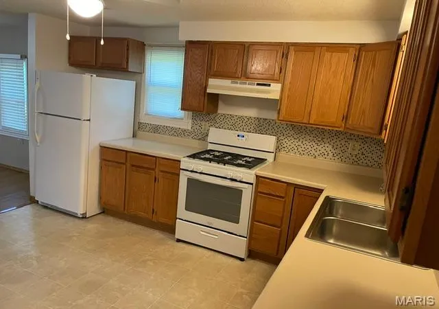 Photo 3 of Single family home for sale at 49 N Lincoln Ave, Cottage Hills, IL 62018 | MLS# MIS26064952 | Listing updated on 2026-10-08