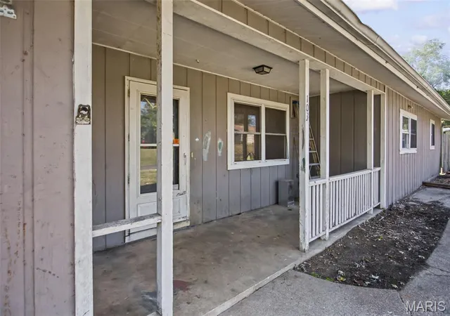 Photo 3 of Single family home for sale at 103 E North St, Pleasant Hill, IL 62366 | MLS# MIS26064957 | Listing updated on 2026-10-10