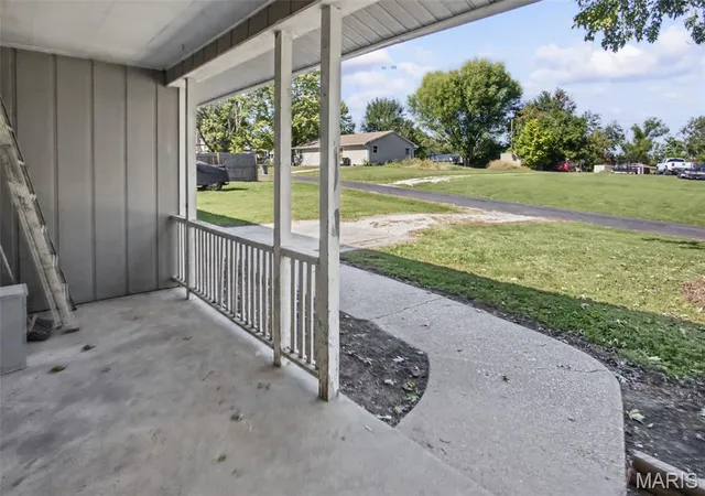 Photo 4 of Single family home for sale at 103 E North St, Pleasant Hill, IL 62366 | MLS# MIS26064957 | Listing updated on 2026-10-10