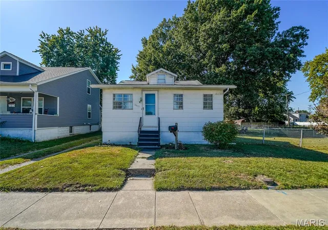 Photo 1 of Single family home for sale at 3017 Buxton Ave, Granite City, IL 62040 | MLS# MIS26064960 | Listing updated on 2026-10-20