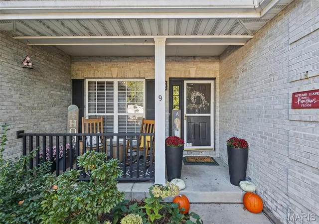 Photo 3 of Single family home for sale at 9 7th Fairway Ct, Belleville, IL 62220 | MLS# MIS26064965 | Listing updated on 2026-10-09