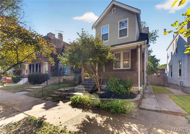 Photo 1 of Single family home for sale at 4320 Arsenal St, Saint Louis, MO 63116 | MLS# MIS26064966 | Listing updated on 2026-10-09