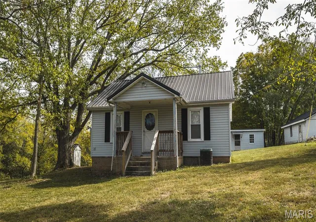 Photo 2 of Single family home for sale at 18290 State Route J, Newburg, MO 65550 | MLS# MIS26064983 | Listing updated on 2026-10-22