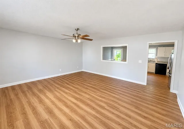 Photo 2 of Single family home for sale at 1 Mineral Dr, Saint Peters, MO 63376 | MLS# MIS26064985 | Listing updated on 2026-10-14